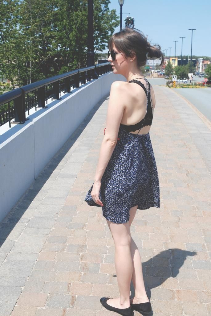 black lace bra, open back dress, floral dress, summer dresses, boho style black lace bra, open back dress, floral dress, summer dresses, boho style, joe fresh, awfully pretty