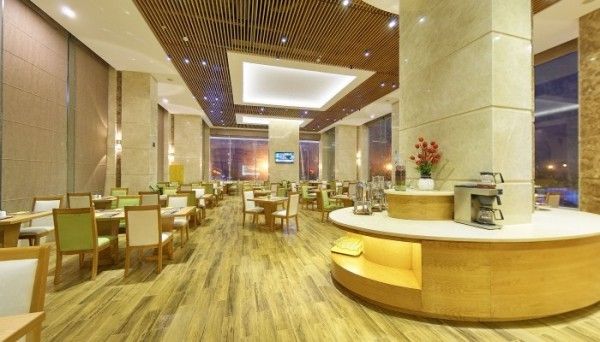 [Image: Diamond-Sea-Hotel-Da-Nang-11234_zpslvif0zsc.jpg]