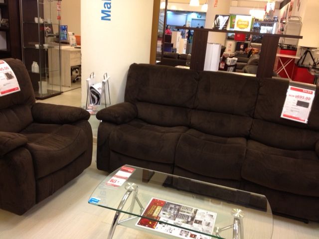 sofa_zpsb9fc9599.jpg